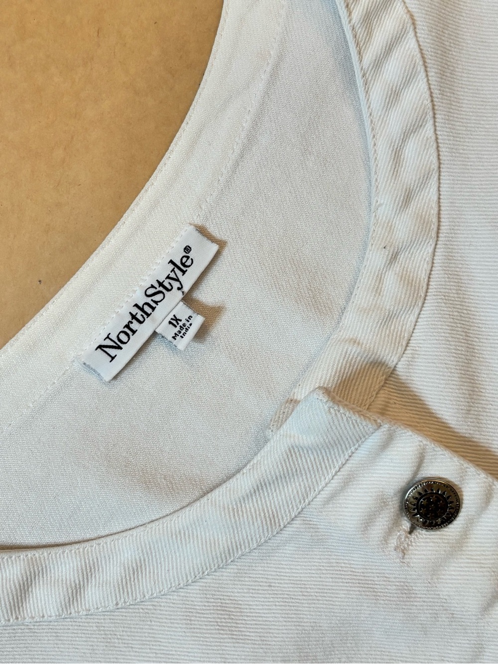 North style Women's White Cropped Button-Front Jean Jacket - Picture 7 of 14